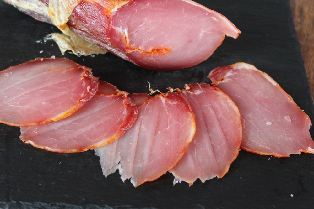 Lomo embuchado: Delicioso manjar curado-madurado de cerdo español